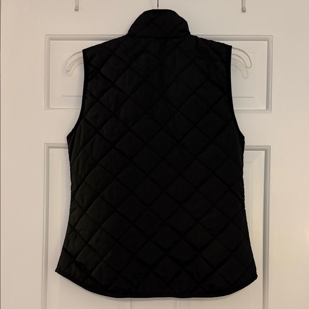 Women’s Black Quilted Vest - Picture 3 of 4